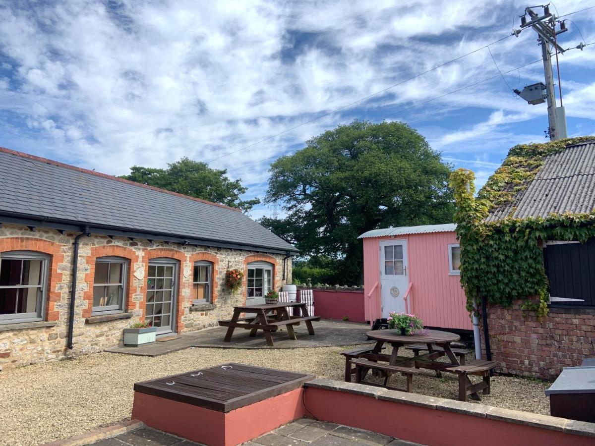 Swallow Cottage At Duffryn Mawr Cottages Hensol Exteriör bild